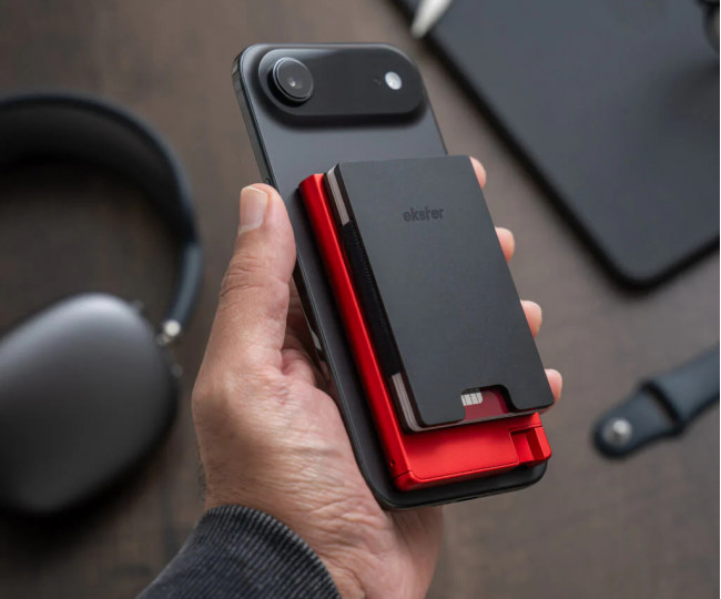 Компактний «розумний» гаманець (картхолдер) ekster Cardholder Pro for MagSafe